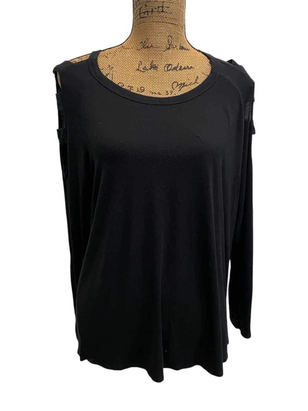 Black Cold-Shoulder Long-Sleeve Women's Top